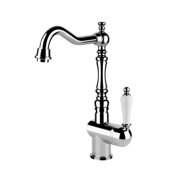 Gessi Armaturen und Seifenspender Gessi