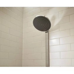 Hansgrohe-Showerpipe 260 1jet mit ShowerTablet Select 400-