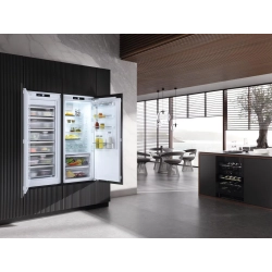 Miele -FNS 7470 D-Bandung (Türanschlag): rechts, links